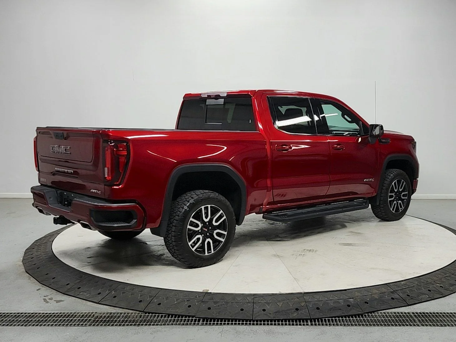 2024 GMC Sierra 1500 AT4 - Photo 7