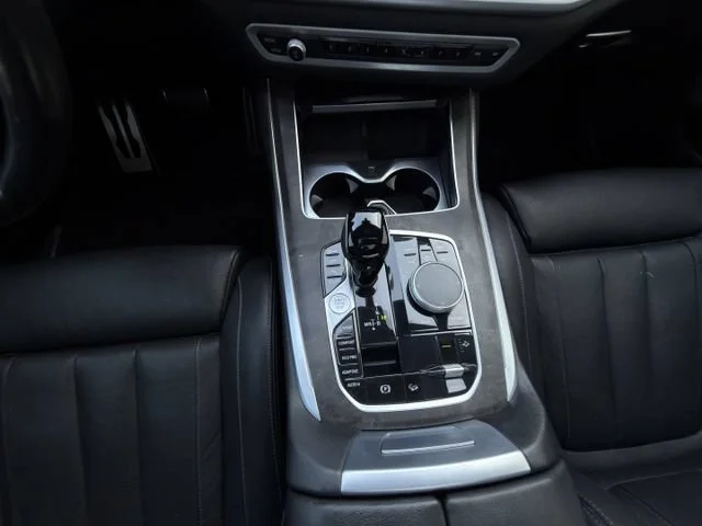 Used 2022 Black BMW M50i image 21
