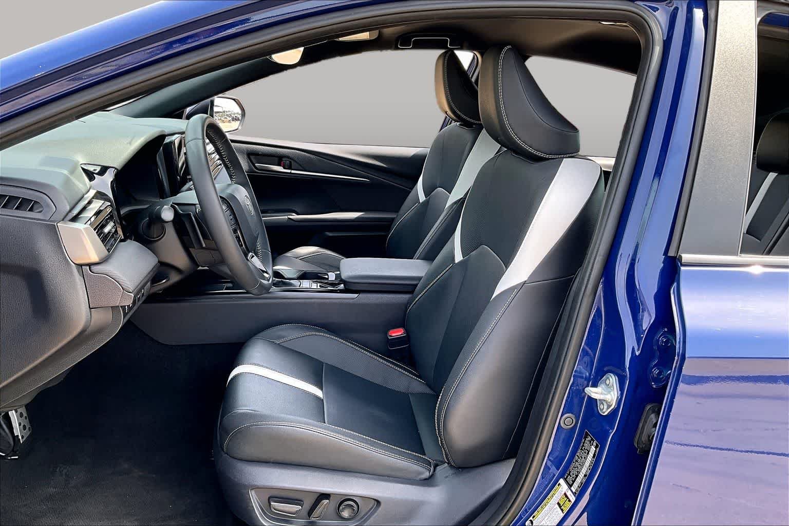 Used 2025 Reservoir Blue Toyota SE image 8