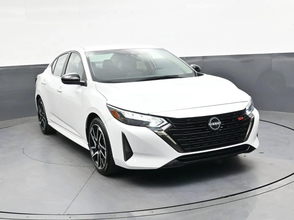 Used 2025 White Nissan SR image 2