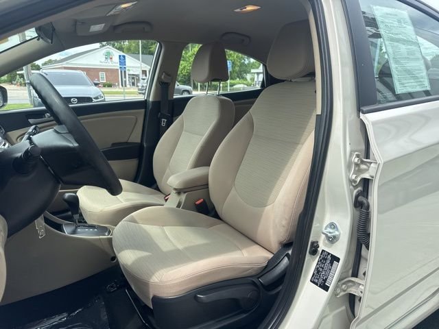 Used 2017 Beige Hyundai Value Edition image 10