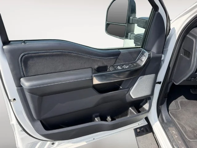 Used 2025 White Ford Platinum image 11