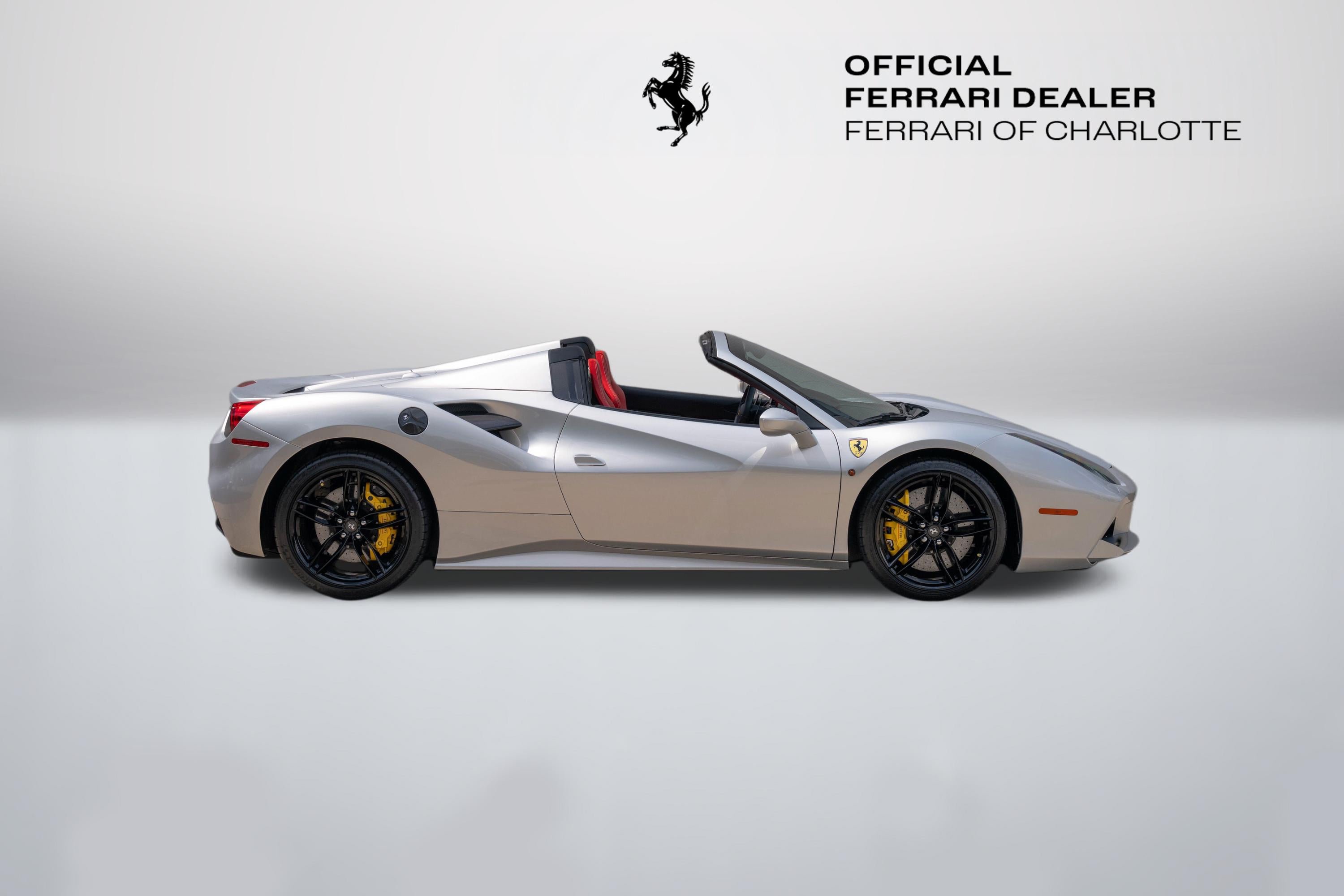 Certified Used 2017 Grigio Abu Dhabi Ferrari  image 7
