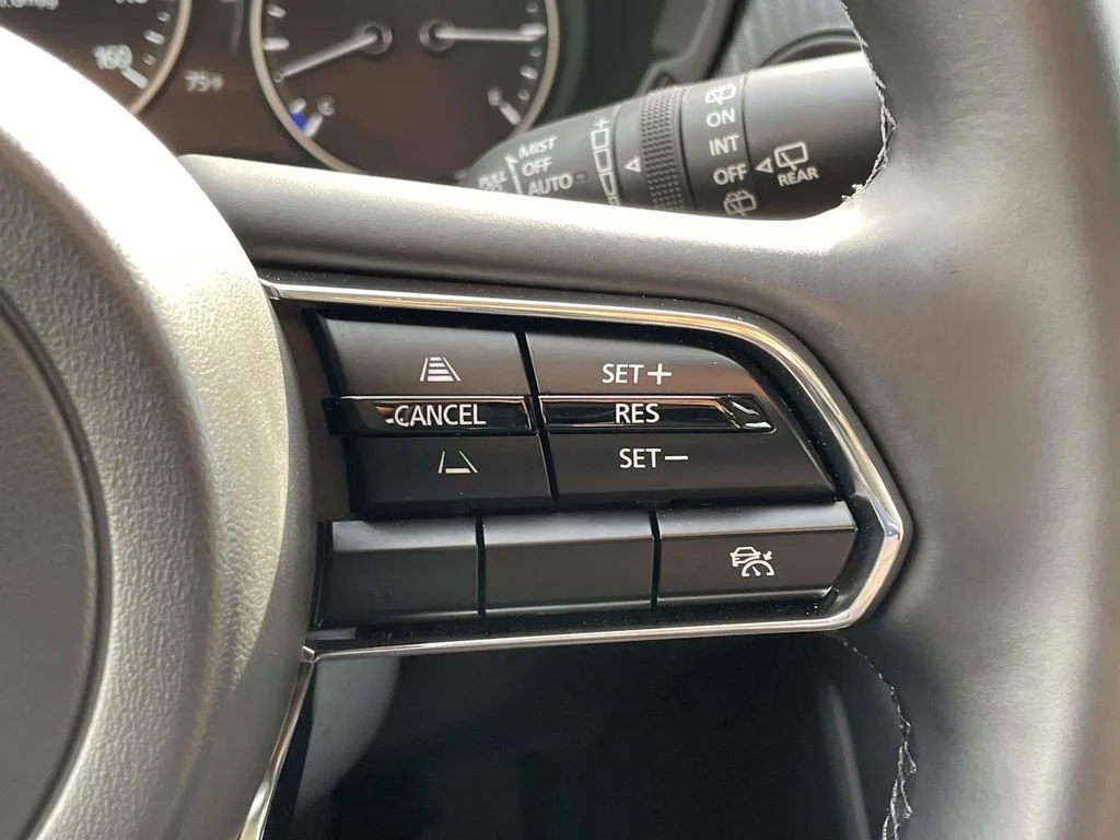 Used 2025 Rhodium White Premium Mazda Select Package image 11
