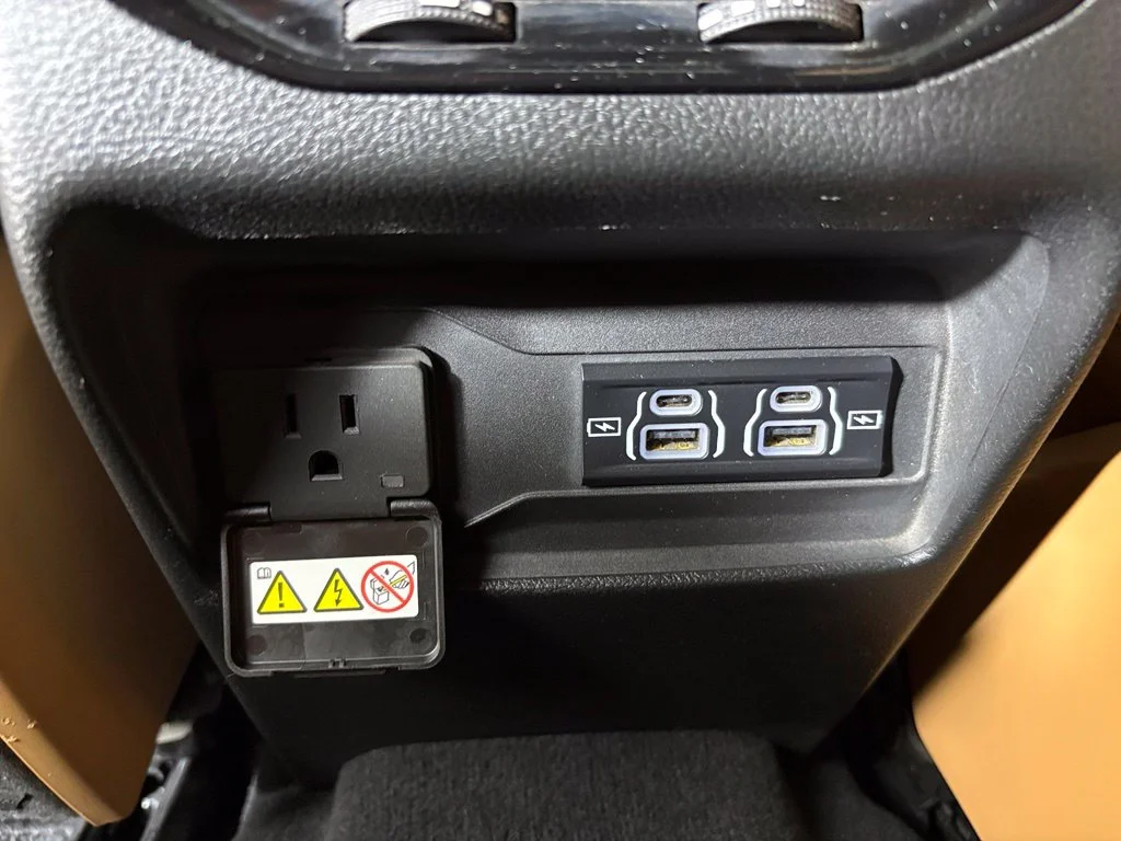 Used 2023 White Jeep Summit image 35