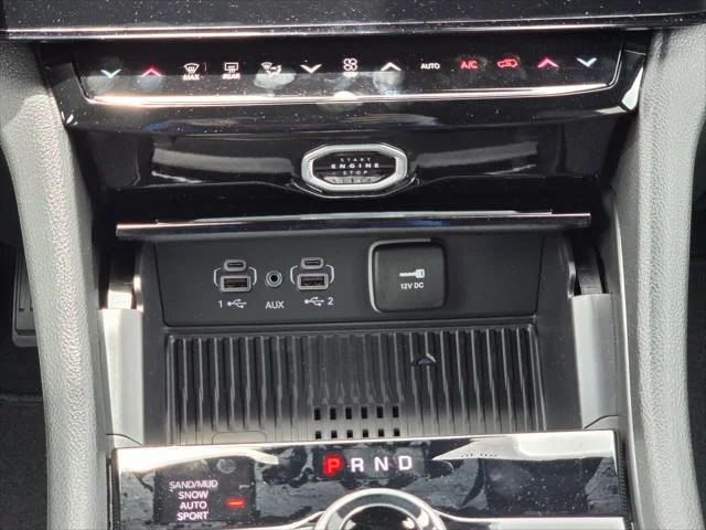 New 2026 Silver Zynith Exterior Paint Jeep Altitude image 12