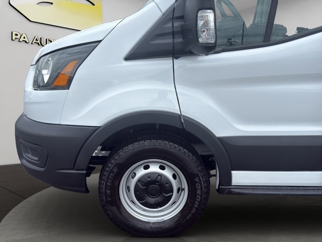 Used 2024 White Ford  image 22