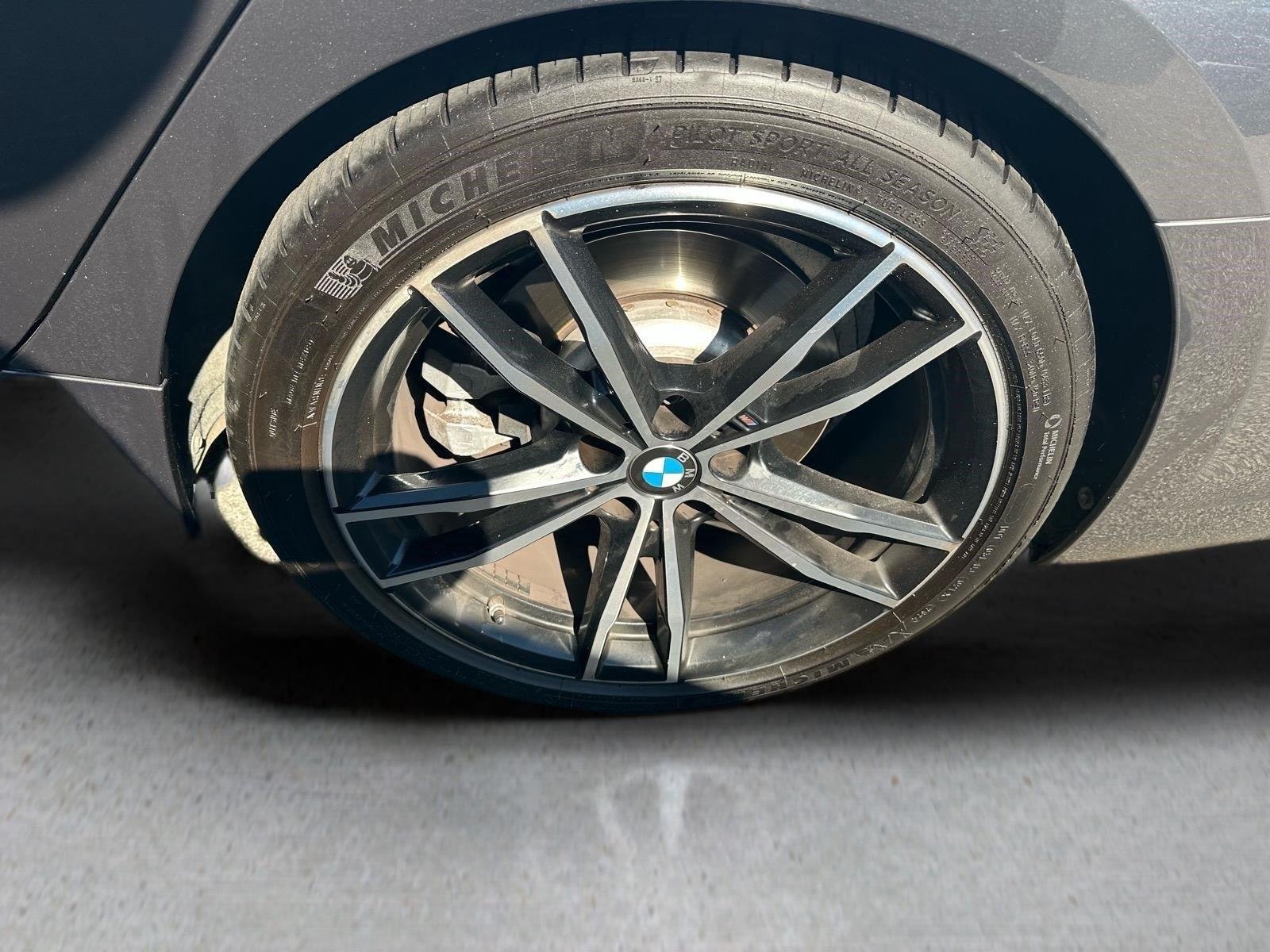 Used 2019 Mineral Gray Metallic BMW 330i xDrive image 21