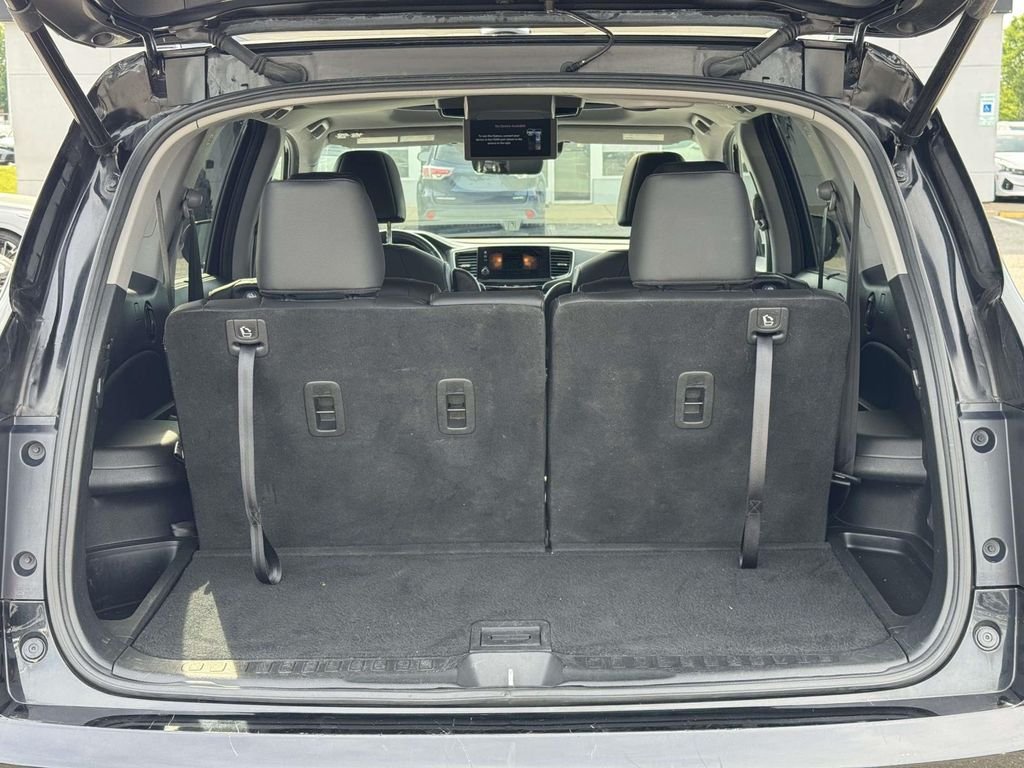 Used 2022 Black Honda Touring image 29