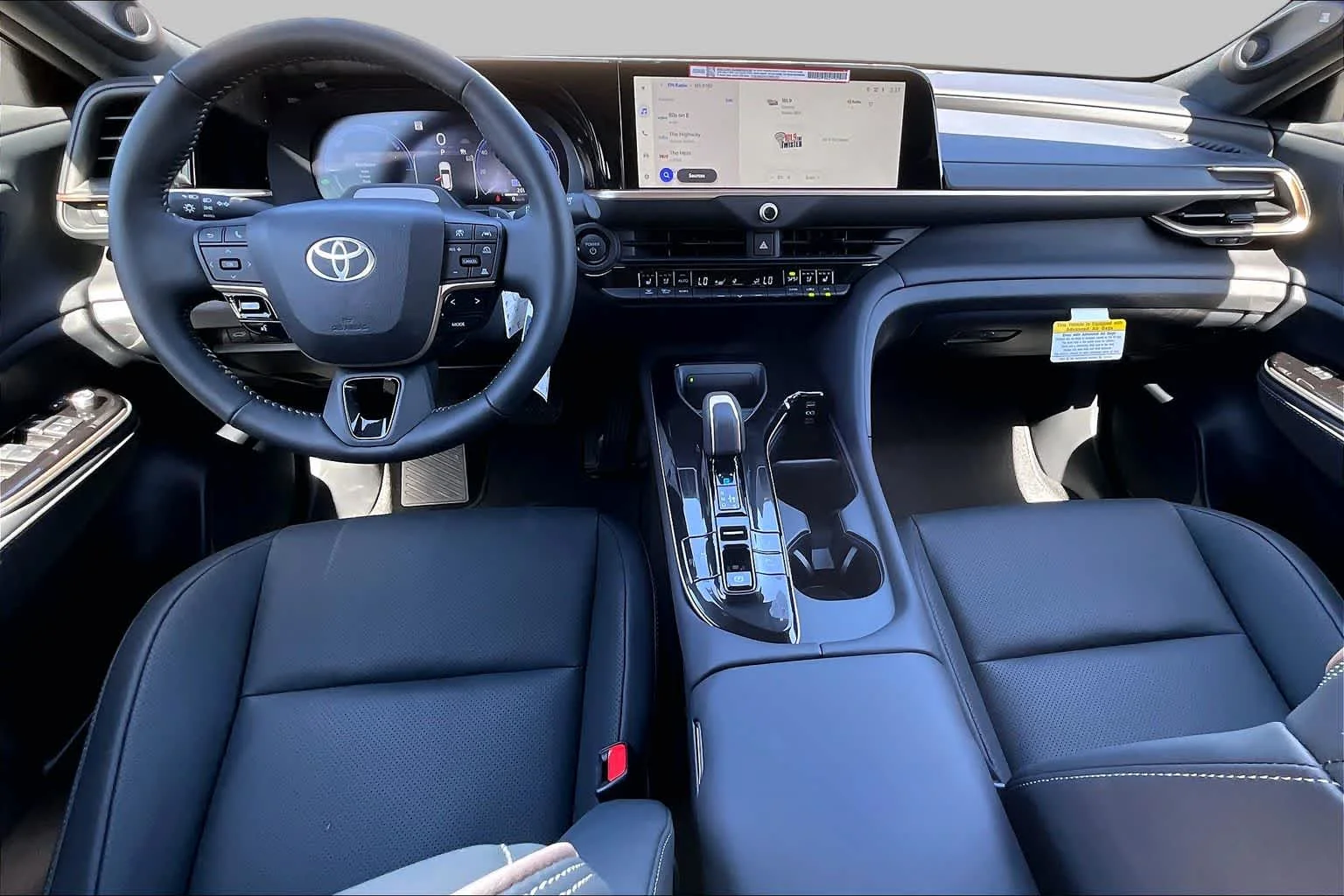 New 2026 Oxygen White Toyota Limited image 5
