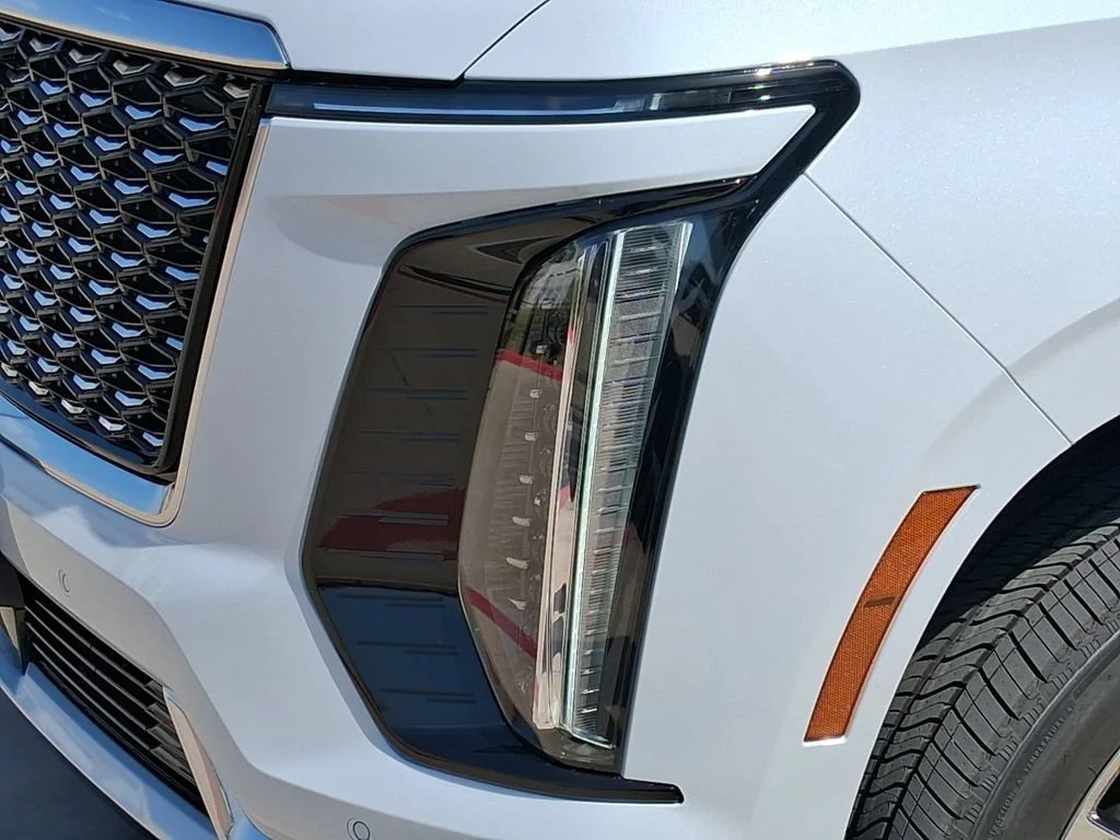 2026 Cadillac Escalade Luxury - Photo 8