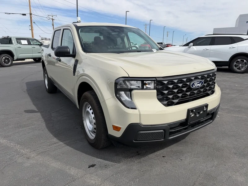 2025 Ford Maverick XL AWD's photo