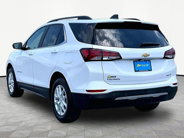Used 2024 Summit White Chevrolet LT image 4