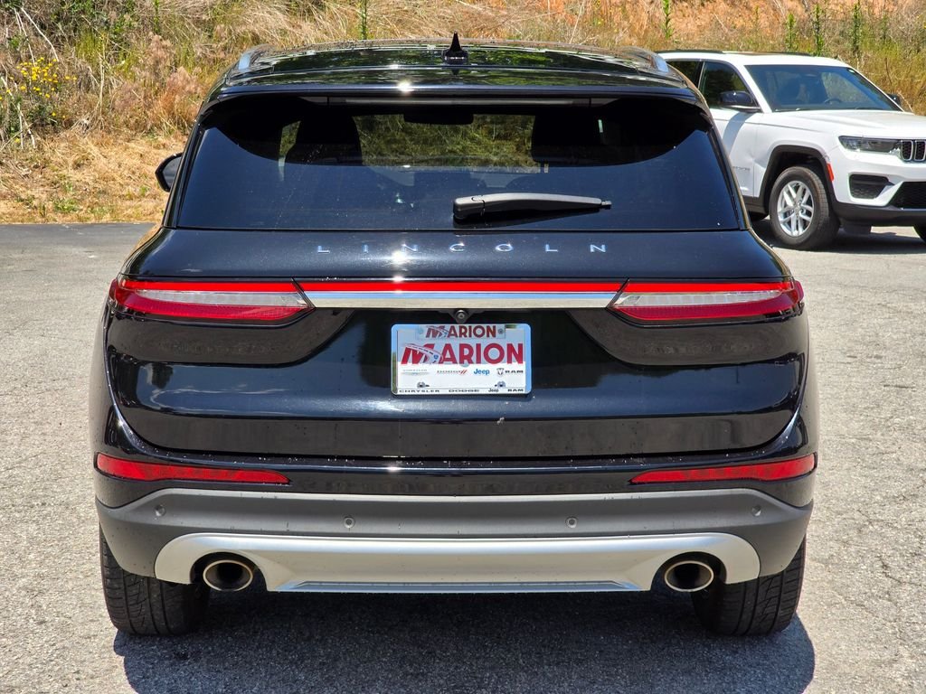 Used 2022 Black Metallic Lincoln Standard image 15