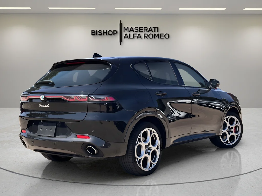 Used 2024 Black Alfa Romeo Veloce image 5