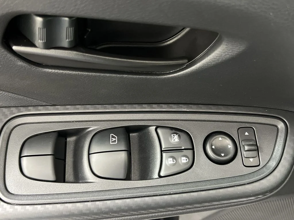 2025 Nissan Versa Sedan S - Photo 15