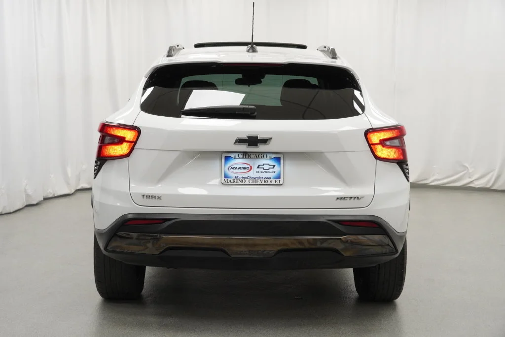Certified Used 2024 Summit White Chevrolet ACTIV image 39