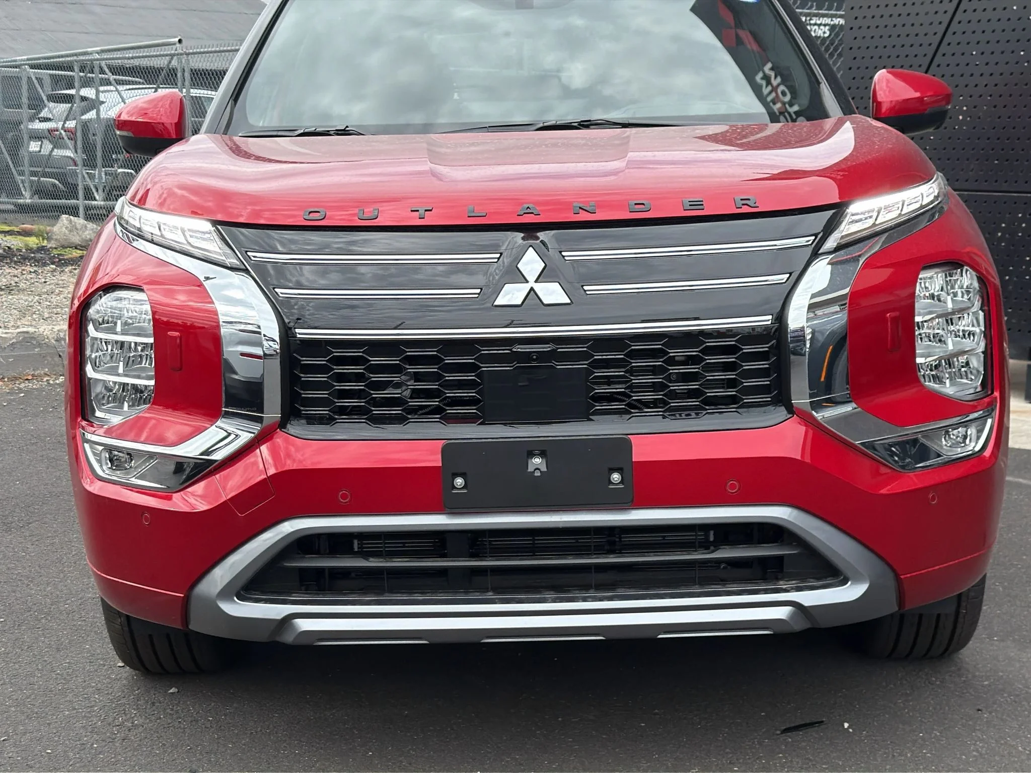 New 2026 Red Diamond W/Black Roof Mitsubishi SEL S-AWC image 29