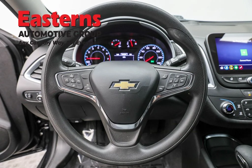 Used 2023 Black Chevrolet LT image 10