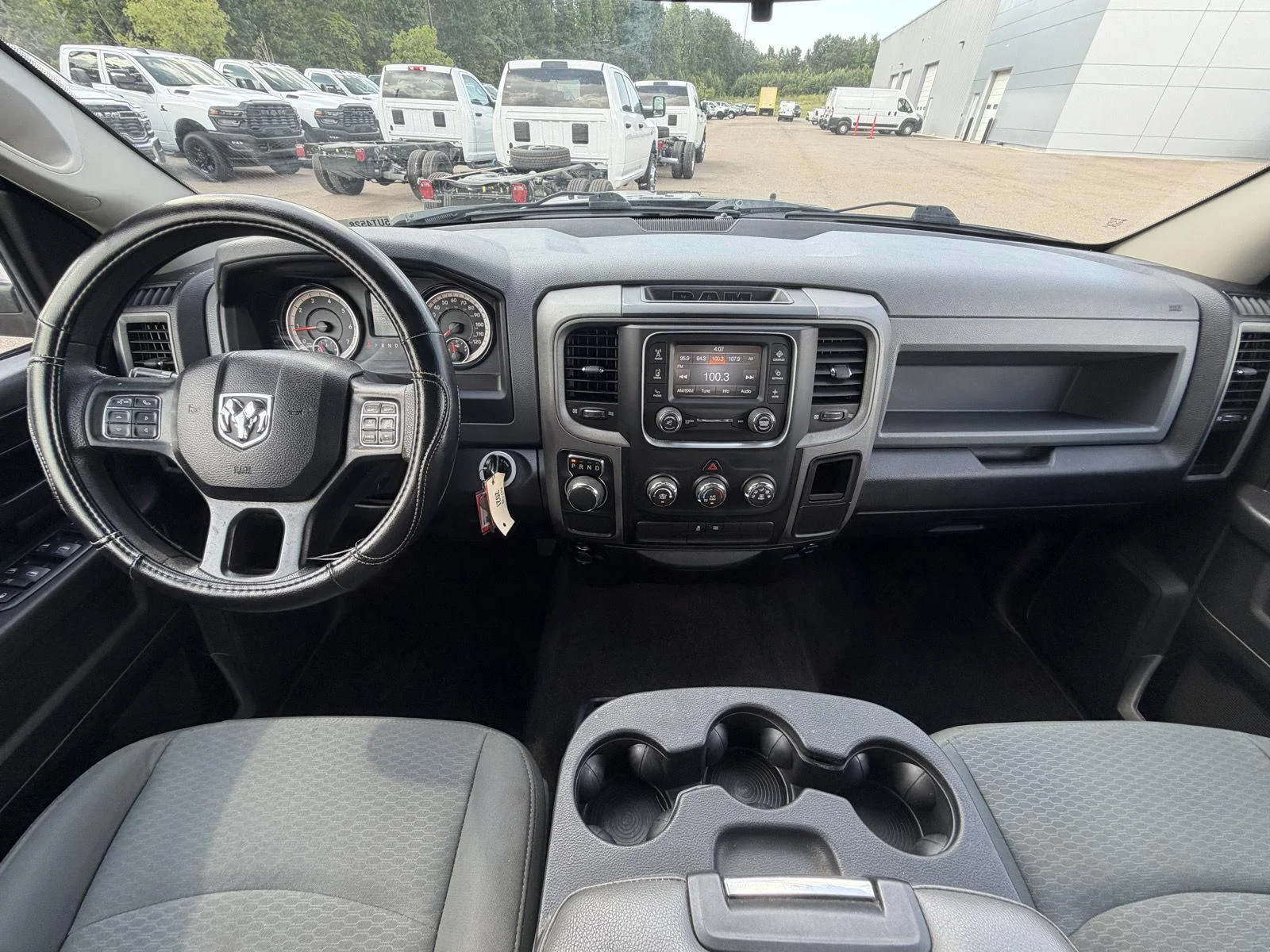 Used 2018 Maximum Steel Metallic Clearcoat Ram Express image 7