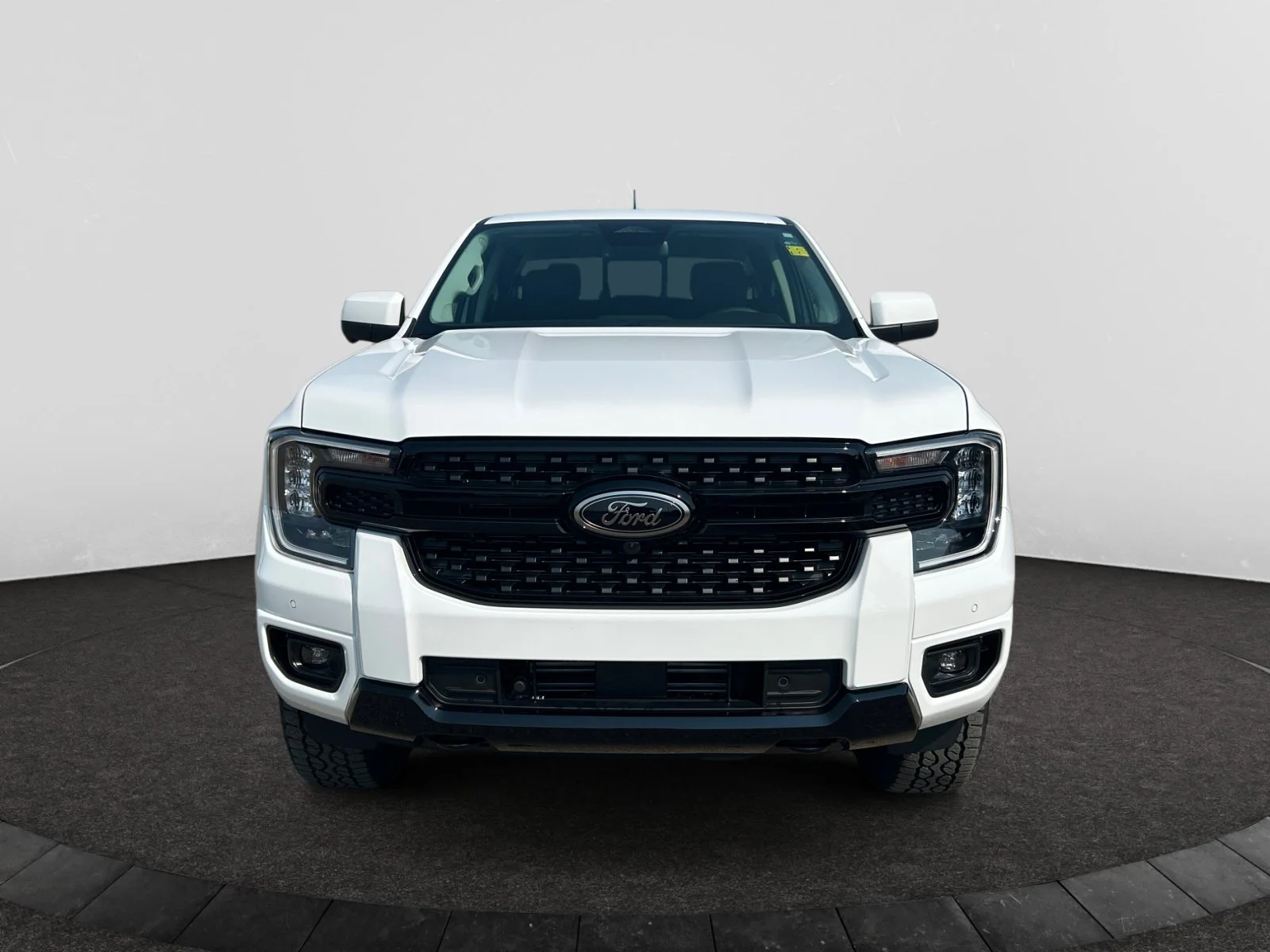 New 2026 Oxford White Ford Lariat image 8
