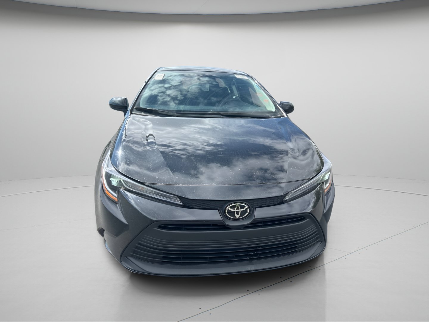 Used 2025 Midnight Black Metallic Toyota LE image 4