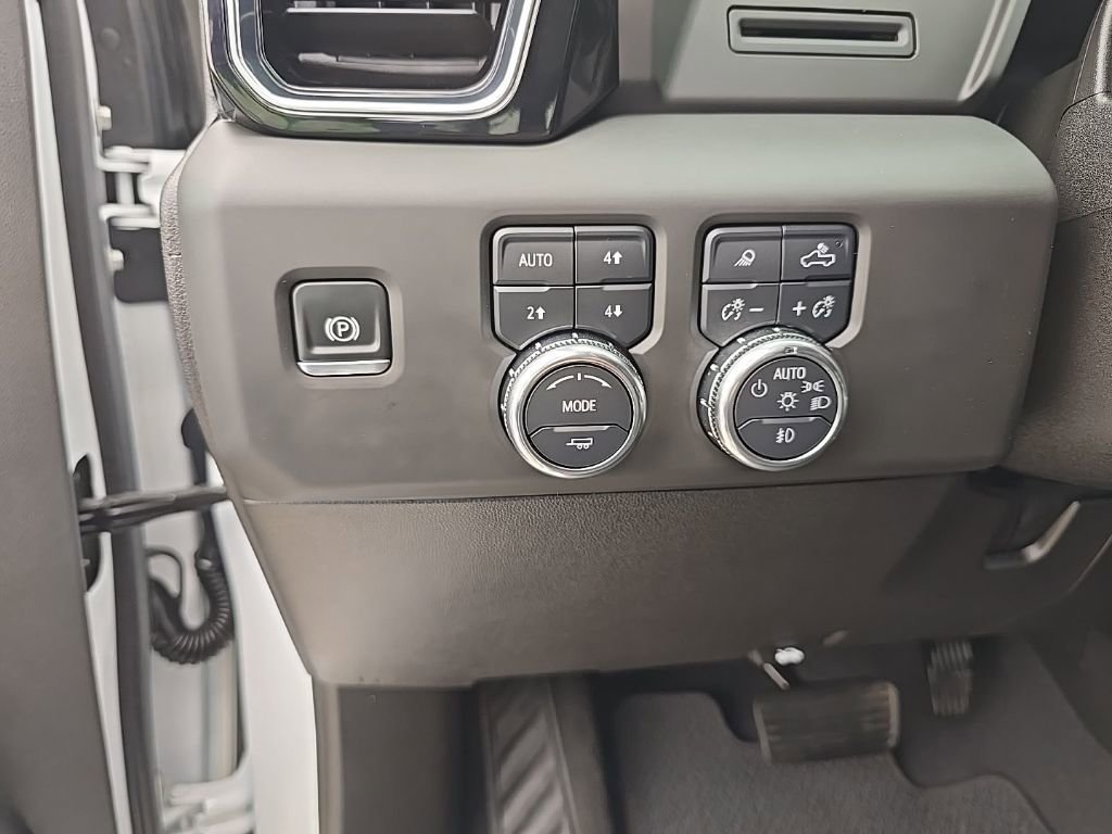 2025 GMC Sierra 3500HD Denali - Photo 22