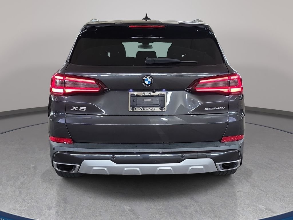 Used 2020 Dark Graphite Metallic BMW sDrive40i image 8