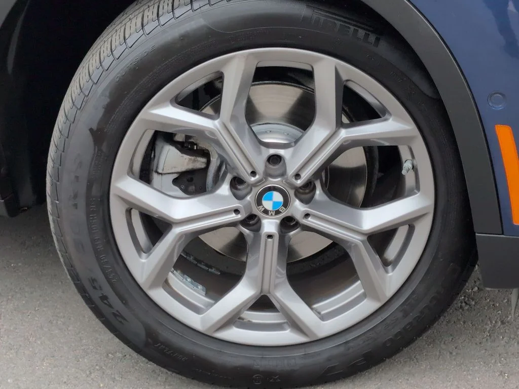 Used 2023 Blue BMW xDrive30i image 24
