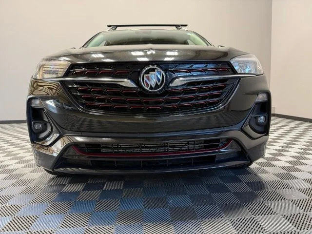 Used 2022 Black Buick Preferred image 3