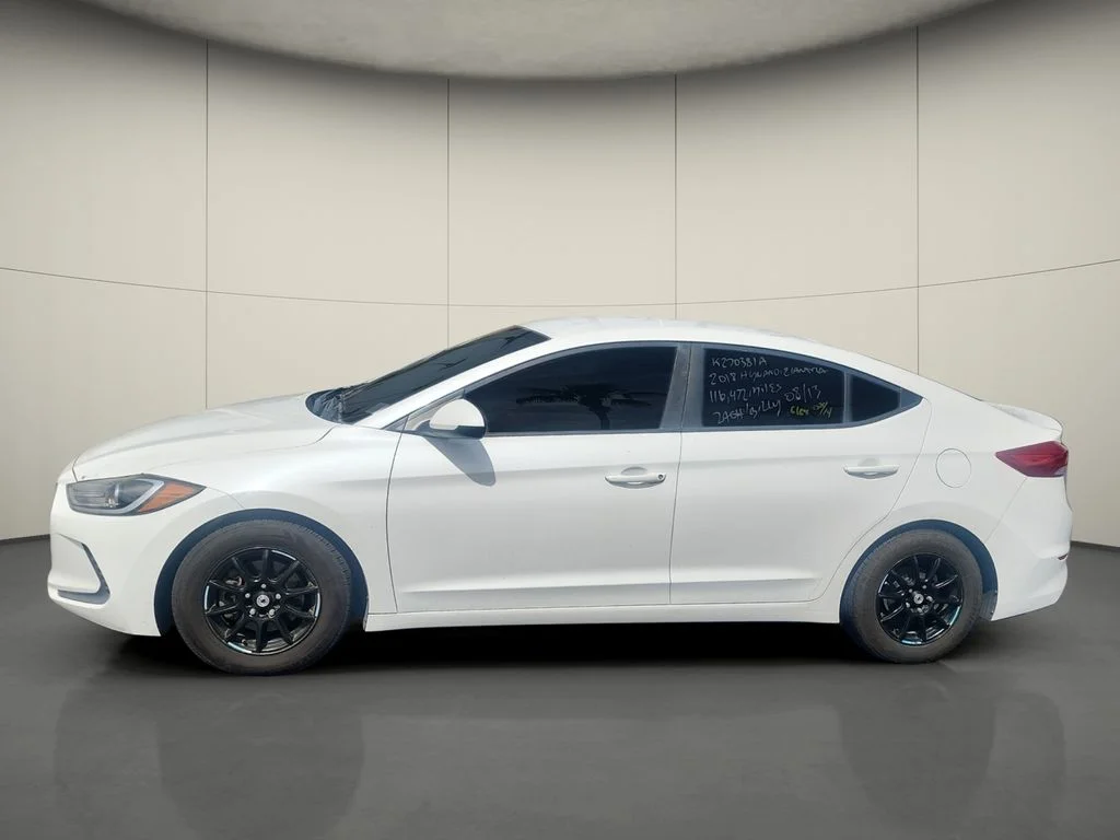 Used 2017 White Hyundai SE image 4