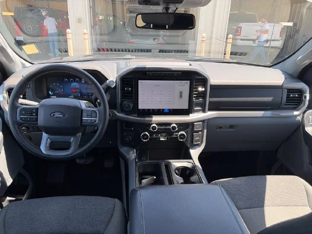 Used 2024 Black Ford XLT image 13