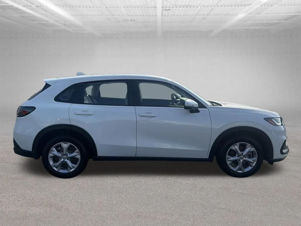 Certified Used 2024 White Honda LX image 12