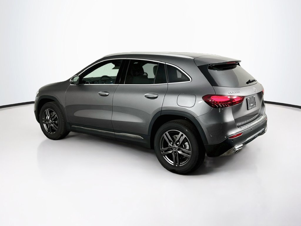 New 2026 Mountain Grey Metallic Mercedes-Benz GLA 250 image 34