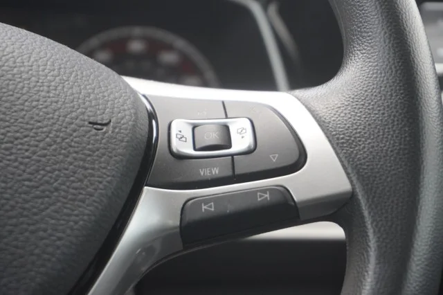 Used 2020 GREY Volkswagen S image 22