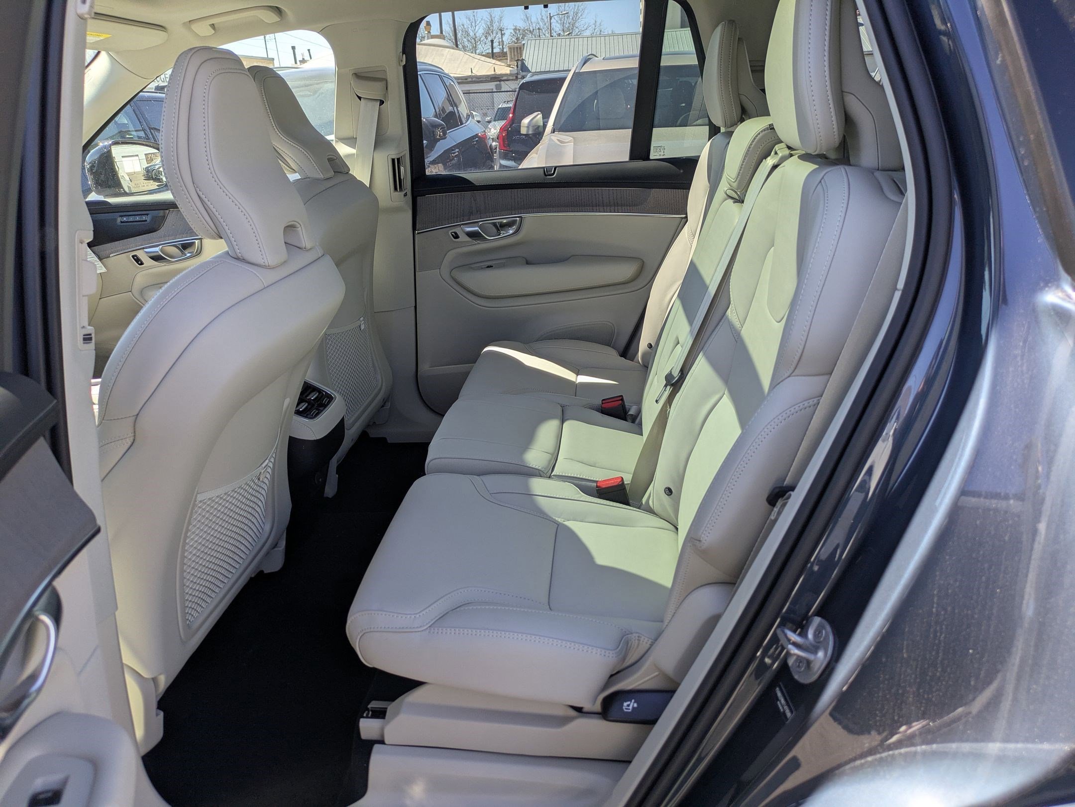 New 2026 Denim Blue Volvo Ultra Dark Theme image 14