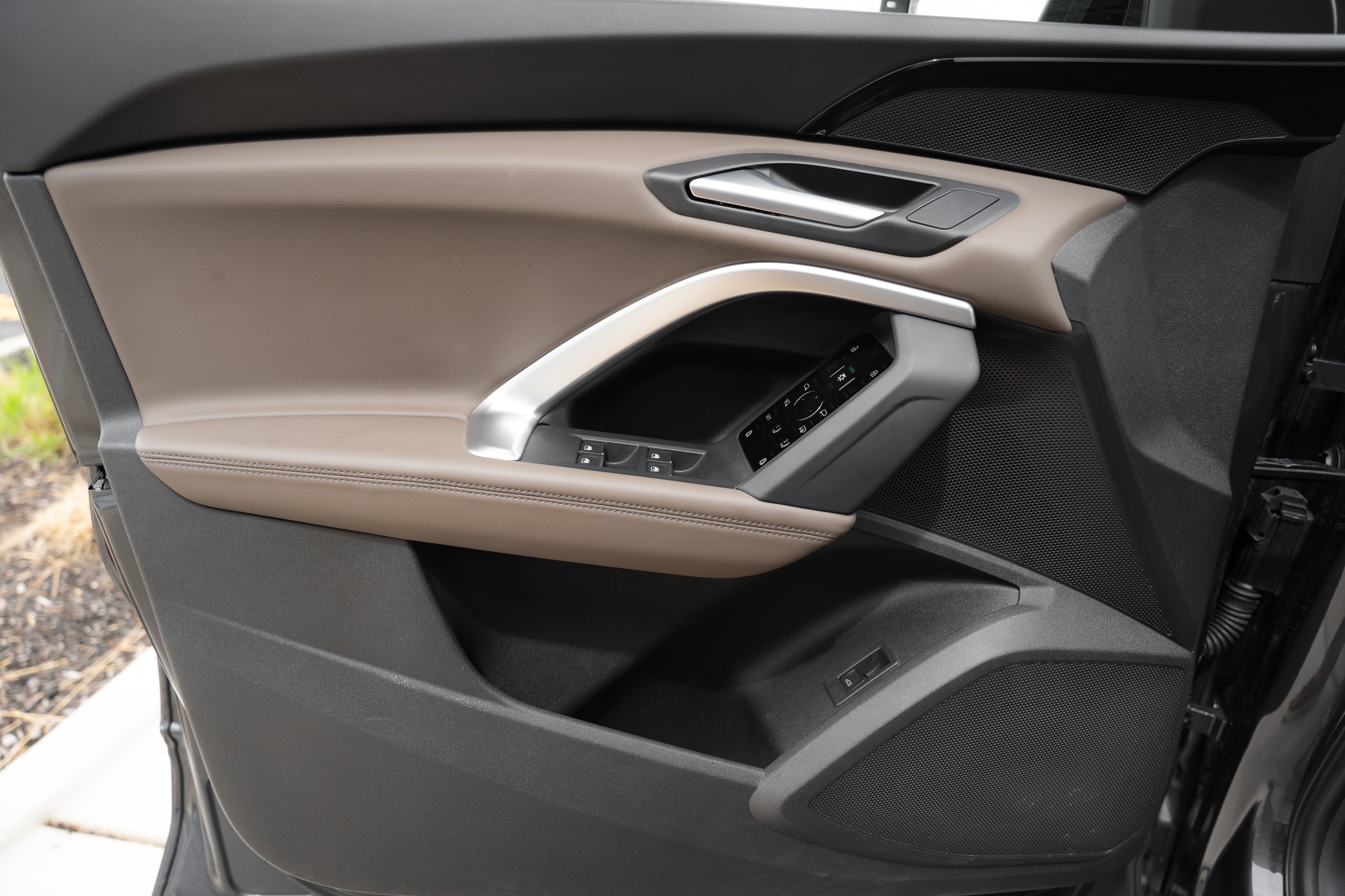 Certified Used 2025 Tambora Gray Metallic Audi Premium image 18