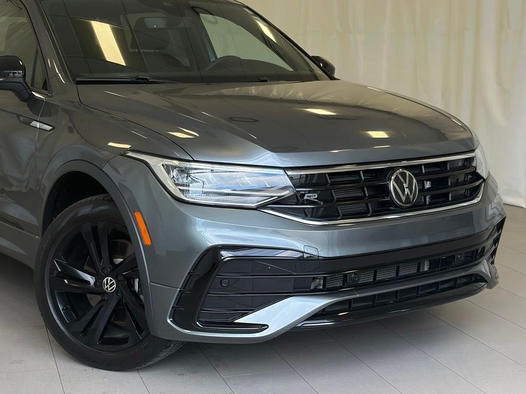 Certified Used 2024 Platinum Gray Metallic Volkswagen 2.0T SE R-Line Black image 4