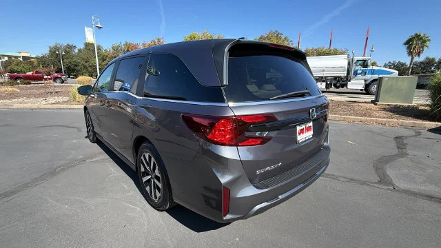 2026 Honda Odyssey EX-L - Photo 6