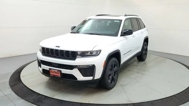 New 2026 Bright White Clear-Coat Exterior Paint Jeep Limited image 3