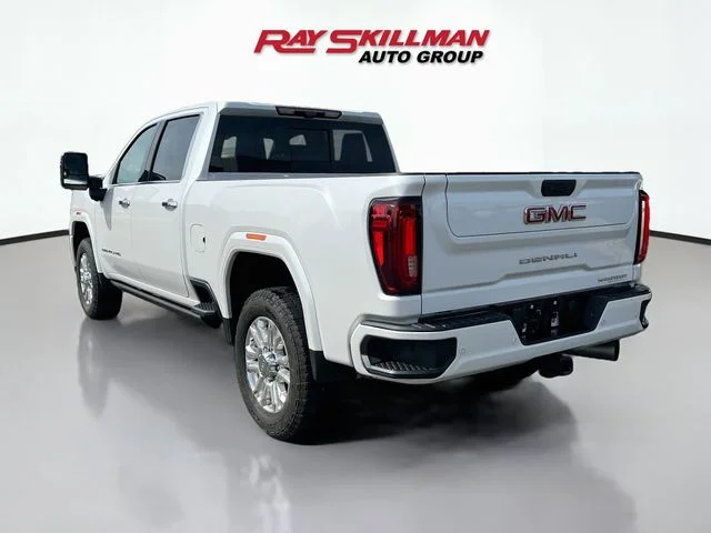 Used 2023 White GMC Denali image 5