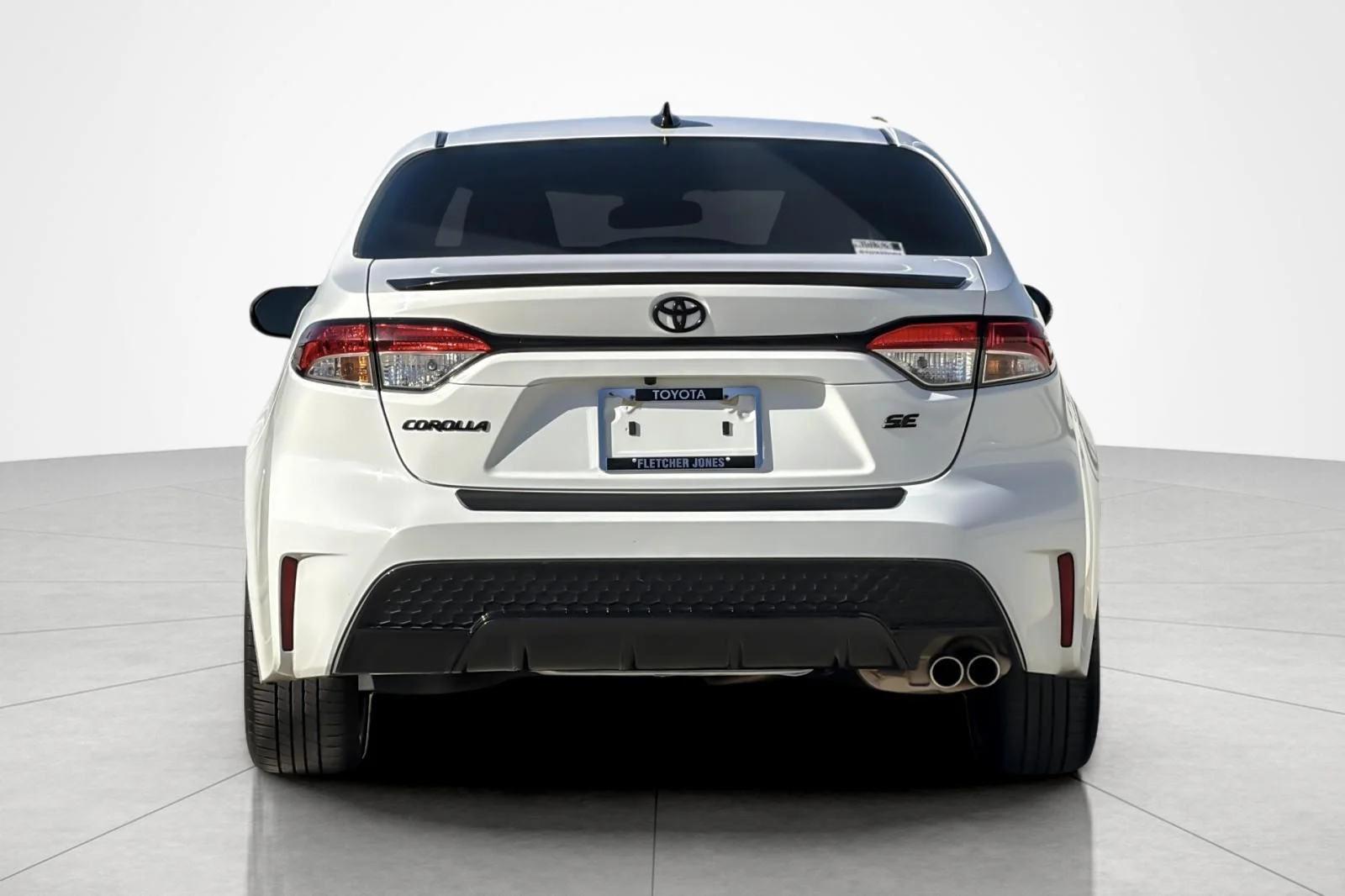 Certified Used 2022 White Toyota SE Nightshade image 4