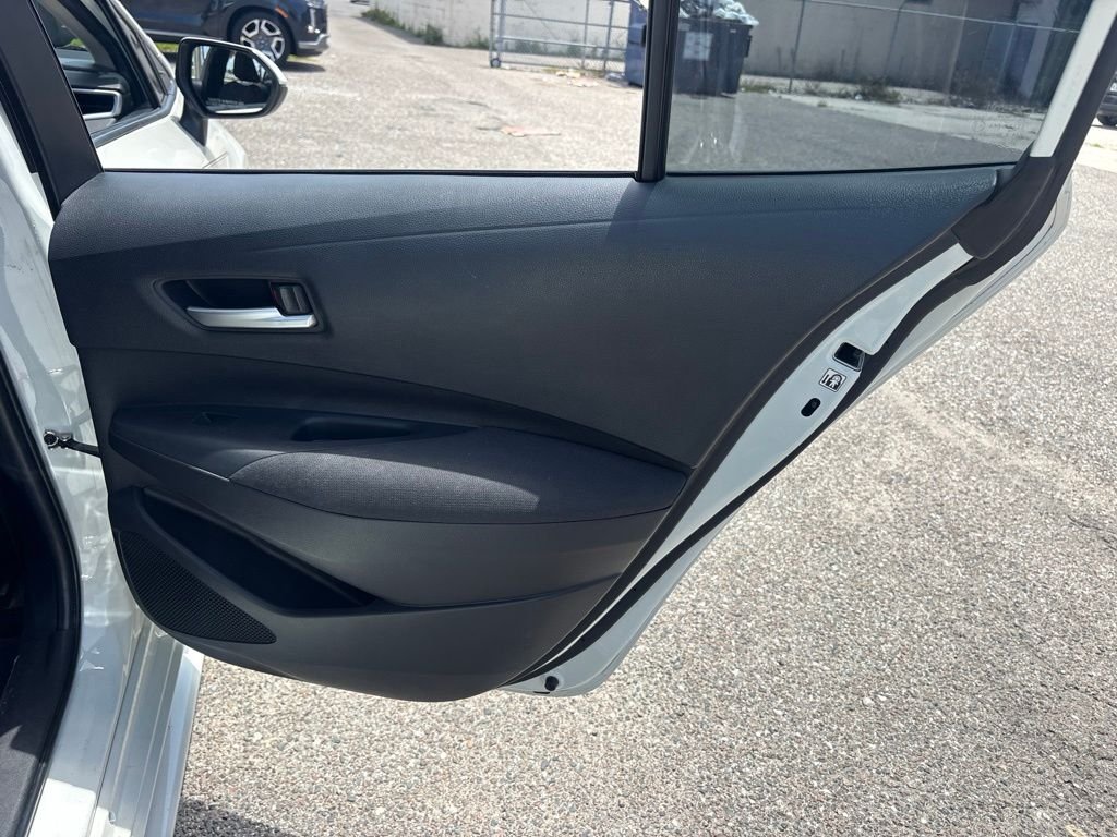 Used 2020 White Toyota LE image 15