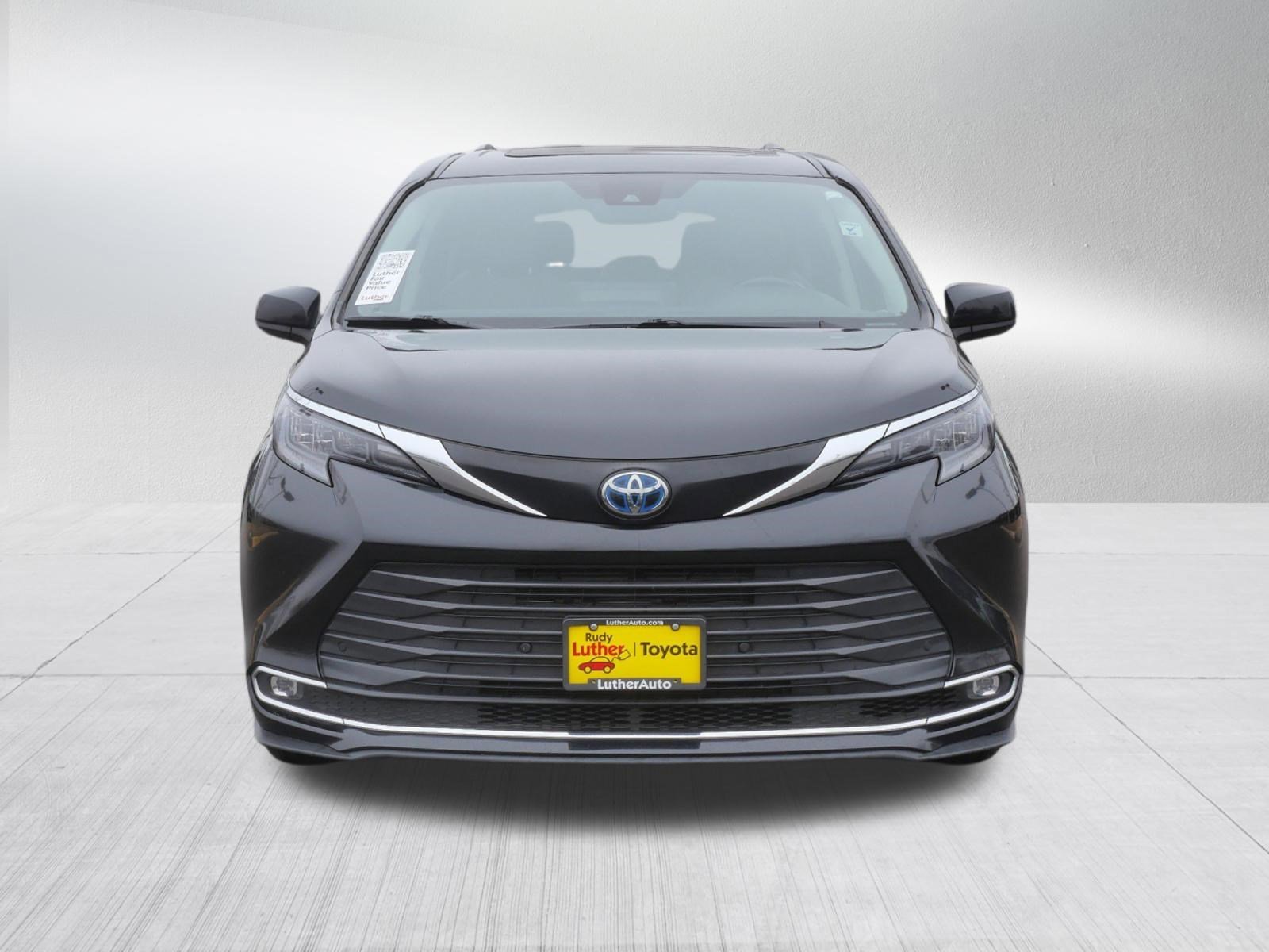 Certified 2024 Toyota Sienna XLE with VIN 5TDYRKEC1RS194491 for sale in Golden Valley, Minnesota