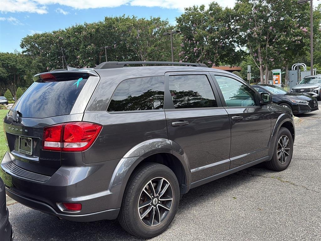 Used 2019 Granite Pearlcoat Dodge SE image 5