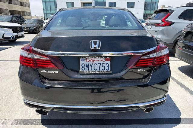Used 2016 Crystal Black Pearl Honda EX-L image 9