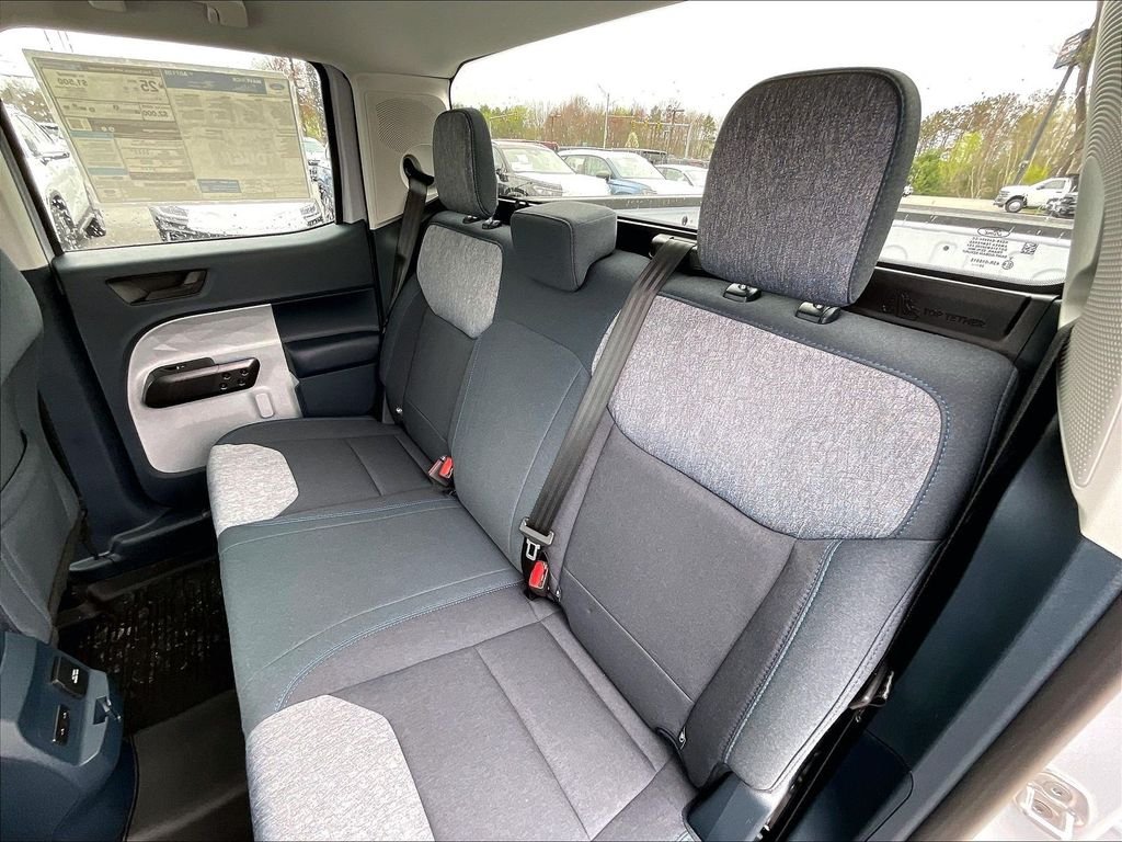 New 2026 White Metallic Ford XLT image 15
