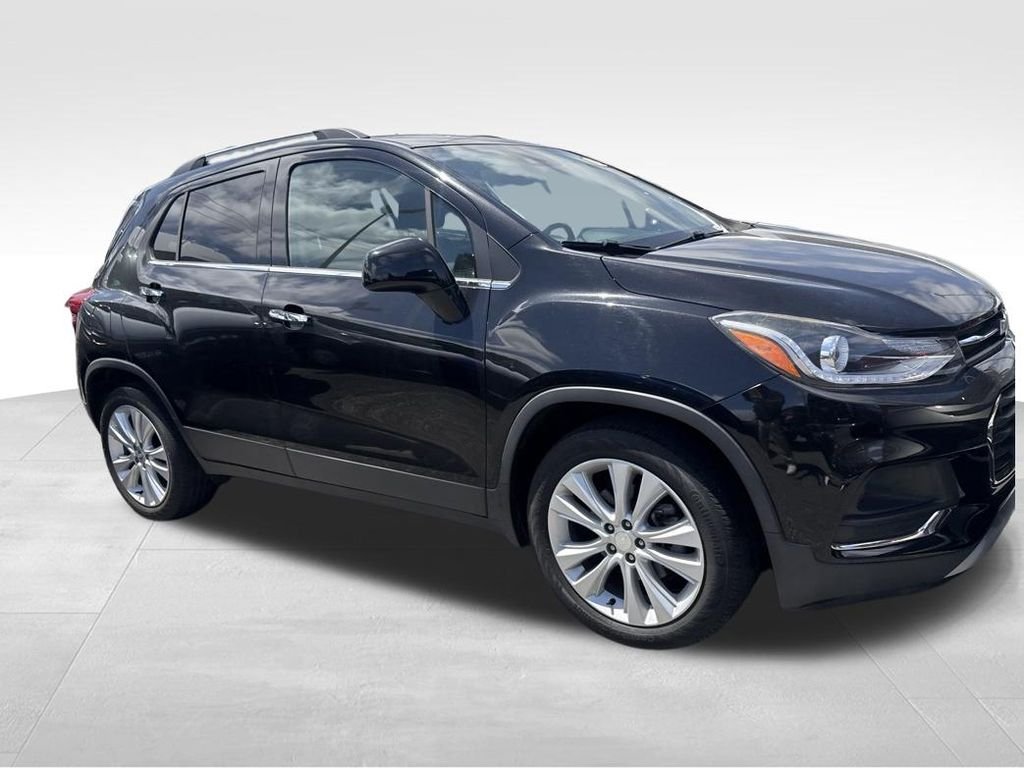 Used 2018 Black Chevrolet Premier image 8