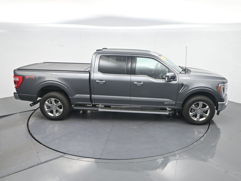 Used 2023 Gray Metallic Ford LARIAT image 27