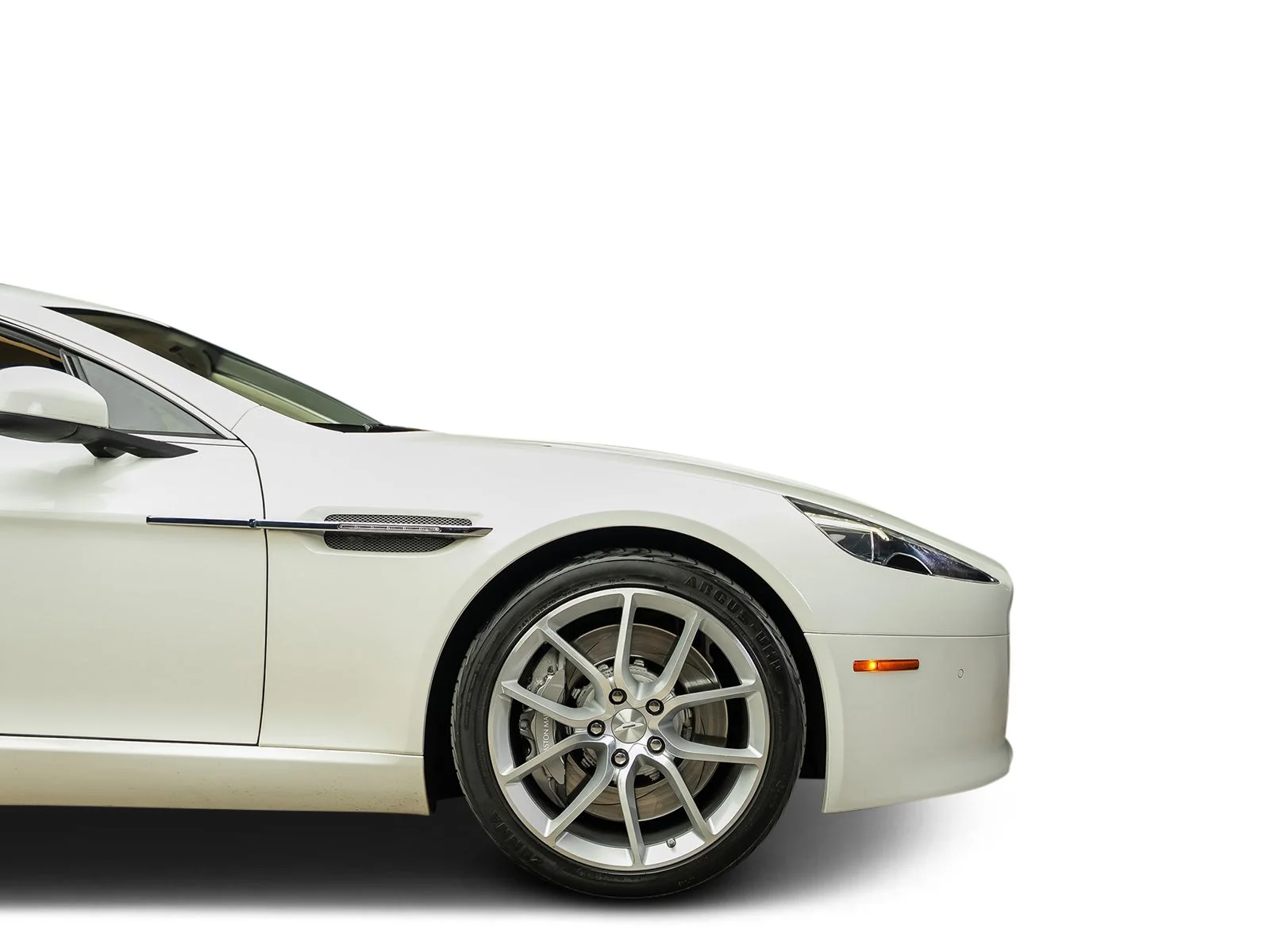 Used 2015 White Aston Martin Base image 28